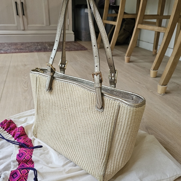 Tory Burch York Straw Small Buckle Tote - Picture 6 of 14